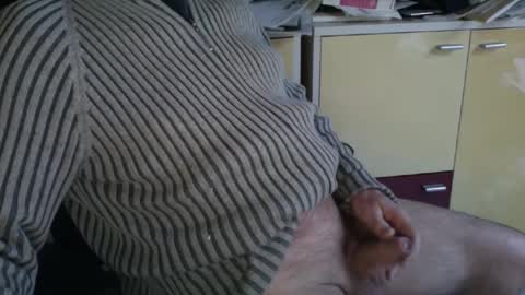 Snapshot of pegaso1000 chatting on February 3, 7:51 am pegaso1000 online show from February 3, 7:51 am