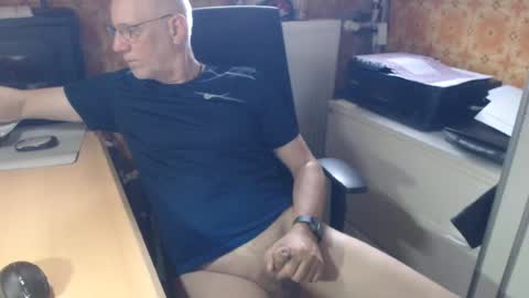 Pemue65 online show from June 29, 6:19 am