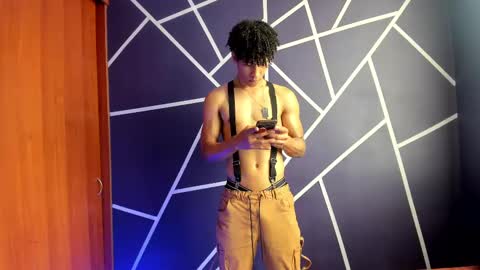 Pendragom online show from December 15, 4:26 pm