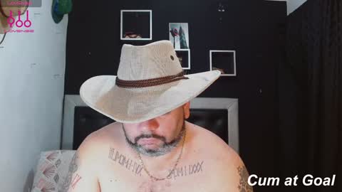 Snapshot of perverseveteranmanxxx chatting on January 18, 12:26 pm Carlos online show from January 18, 12:26 pm
