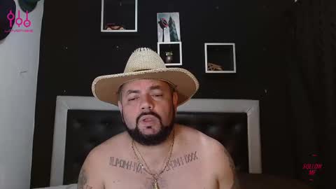 Snapshot of perverseveteranmanxxx chatting on March 8, 4:09 am Carlos online show from March 8, 4:09 am