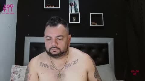 Snapshot of perverseveteranmanxxx chatting on March 10, 1:32 pm Carlos online show from March 10, 1:32 pm