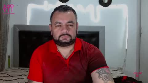 Snapshot of perverseveteranmanxxx chatting on September 17, 6:25 am Carlos online show from September 17, 6:25 am