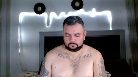 Snapshot of perverseveteranmanxxx chatting on September 8, 3:00 pm Carlos online show from September 8, 3:00 pm
