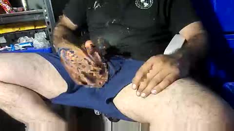 mynameisguyyy online show from October 30, 9:33 am