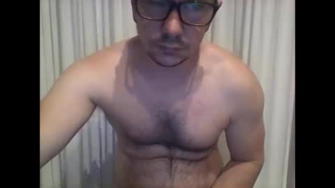 Snapshot of peter_7776 chatting on March 5, 8:32 am peter online show from March 5, 8:32 am