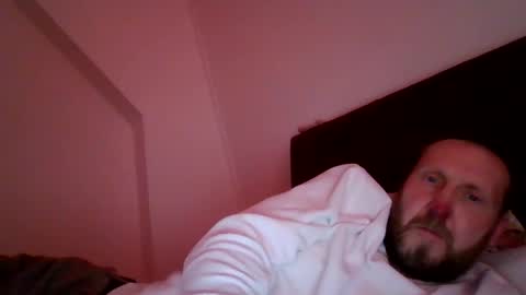 jelle online show from April 17, 11:57 am