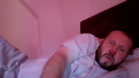 jelle online show from April 16, 10:37 am