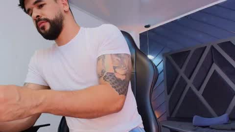 PETES EVANS new account online show from April 23, 11:18 pm