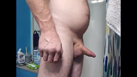 Snapshot of phase124 chatting on November 2, 12:59 am phase124 online show from November 2, 12:59 am