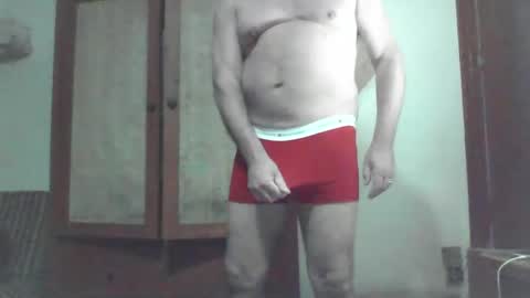 Snapshot of phil279 chatting on December 31, 12:36 pm Phil online show from December 31, 12:36 pm