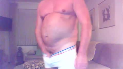 Snapshot of phil279 chatting on October 17, 10:25 pm Phil online show from October 17, 10:25 pm