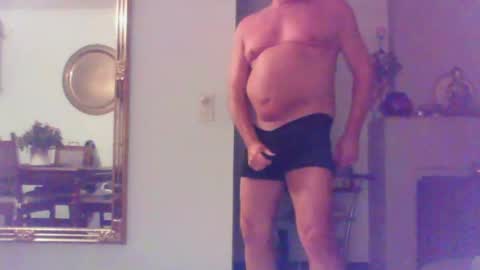 Snapshot of phil279 chatting on February 14, 9:10 pm Phil online show from February 14, 9:10 pm