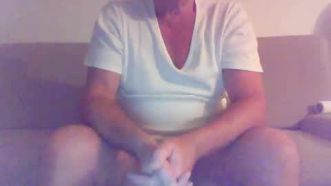 Snapshot of phil279 chatting on January 27, 8:39 pm Phil online show from January 27, 8:39 pm