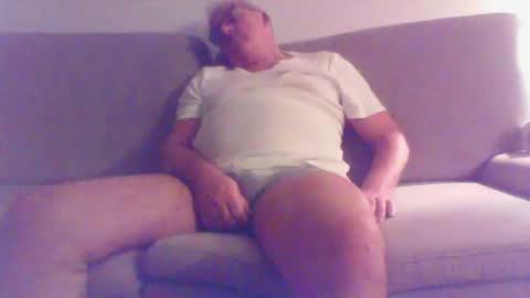 Snapshot of phil279 chatting on February 24, 10:03 pm Phil online show from February 24, 10:03 pm