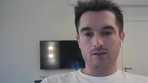 Snapshot of philborison chatting on September 28, 12:47 pm PhilipBorison online show from September 28, 12:47 pm