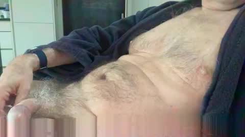 philinlondon online show from March 8, 2:54 pm