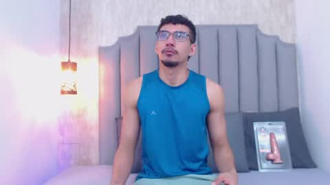 Milo online show from May 29, 3:05 am