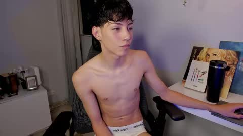 Phil.   INDEPENDENT MODEL online show from April 27, 2:19 am