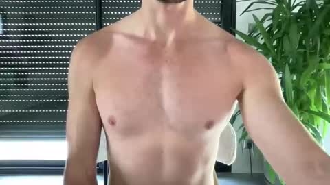 pierre81000 online show from May 30, 1:55 pm
