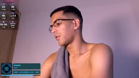 pikashuu7u7 online show from December 18, 2:18 am