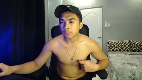 Snapshot of pinoyadriannexxx chatting on September 24, 2:55 am Adrianne online show from September 24, 2:55 am