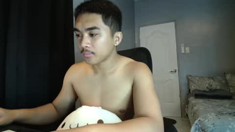 Adrianne online show from December 5, 3:35 am