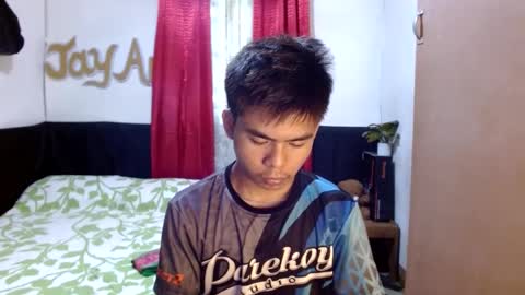 Snapshot of pinoymonstercock_xx chatting on February 4, 3:44 am WIN WIN JAY AR online show from February 4, 3:44 am