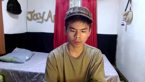 Snapshot of pinoymonstercock_xx chatting on February 19, 8:33 am WIN WIN JAY AR online show from February 19, 8:33 am