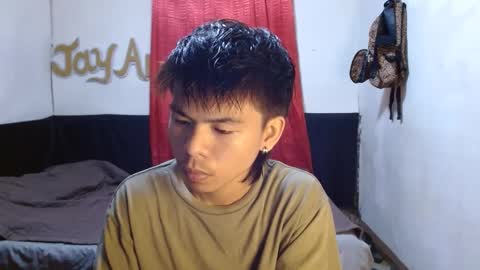 Snapshot of pinoymonstercock_xx chatting on January 4, 7:24 am WIN WIN JAY AR online show from January 4, 7:24 am