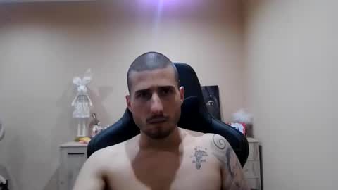 Gifted One online show from April 26, 9:33 pm