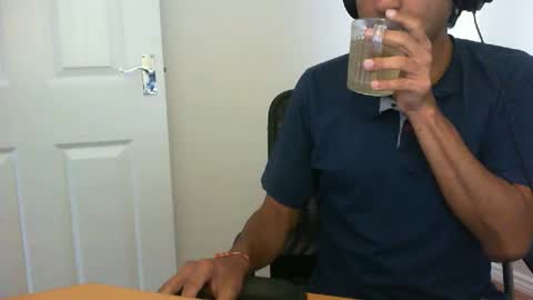 Snapshot of platino3026 chatting on September 18, 11:12 am platino3026 online show from September 18, 11:12 am