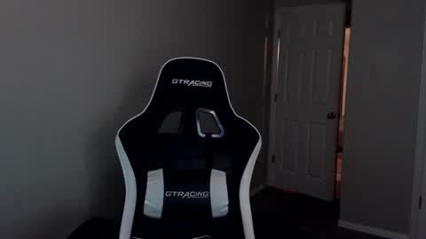 Player online show from November 12, 5:57 am