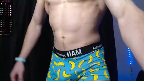 Snapshot of playmate_ chatting on January 29, 1:38 pm John online show from January 29, 1:38 pm