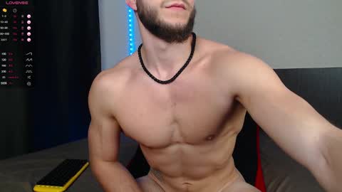 Snapshot of playmate_ chatting on December 3, 4:50 pm John online show from December 3, 4:50 pm