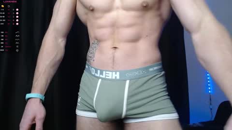 Snapshot of playmate_ chatting on February 1, 12:05 pm John online show from February 1, 12:05 pm