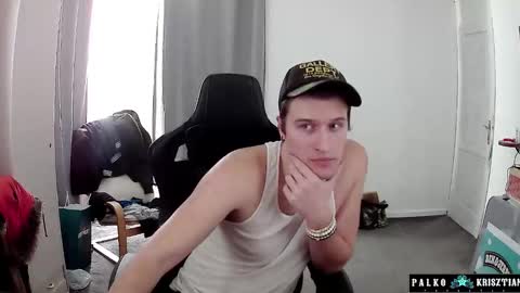 plkrisztian online show from February 12, 9:32 pm