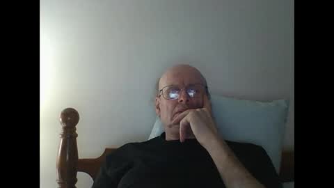 trek 11 online show from March 12, 7:59 pm