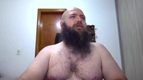 Snapshot of polar_bear91 chatting on February 9, 3:22 am Bear online show from February 9, 3:22 am
