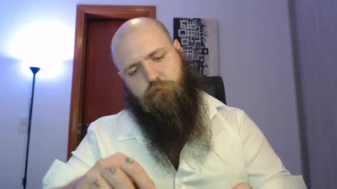 Snapshot of polar_bear91 chatting on February 24, 6:27 am Bear online show from February 24, 6:27 am