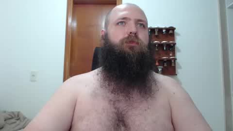 Snapshot of polar_bear91 chatting on February 16, 2:11 am Bear online show from February 16, 2:11 am