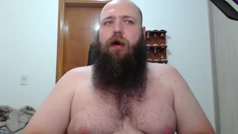 Snapshot of polar_bear91 chatting on February 14, 2:39 am Bear online show from February 14, 2:39 am