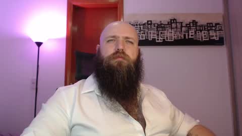 Snapshot of polar_bear91 chatting on March 11, 2:32 am Bear online show from March 11, 2:32 am