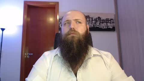 Snapshot of polar_bear91 chatting on February 27, 12:19 am Bear online show from February 27, 12:19 am