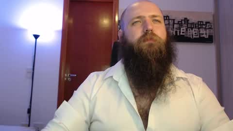 Snapshot of polar_bear91 chatting on February 25, 2:14 am Bear online show from February 25, 2:14 am