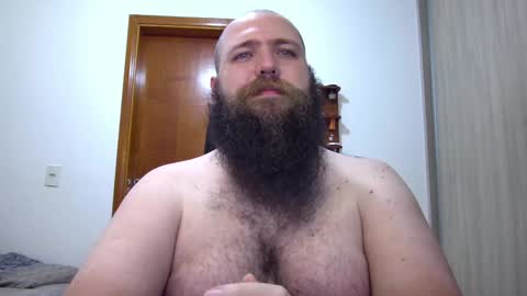 Snapshot of polar_bear91 chatting on February 4, 2:17 am Bear online show from February 4, 2:17 am