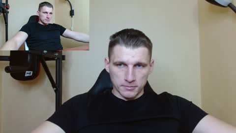 Snapshot of poliglotjoe chatting on January 14, 8:52 am Poliglot online show from January 14, 8:52 am