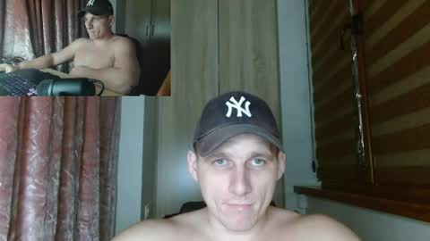 Poliglotjoe2 online show from April 21, 3:13 am