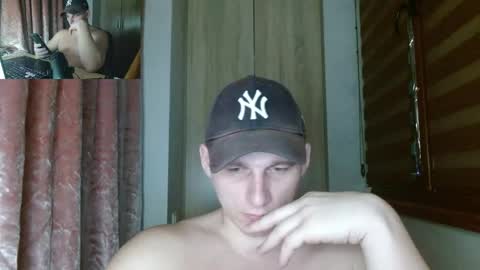 Poliglotjoe2 online show from April 23, 3:33 am