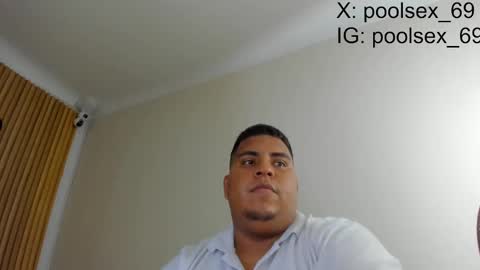 Snapshot of poolsexx_69 chatting on September 9, 11:25 pm poolsexx_69 online show from September 9, 11:25 pm